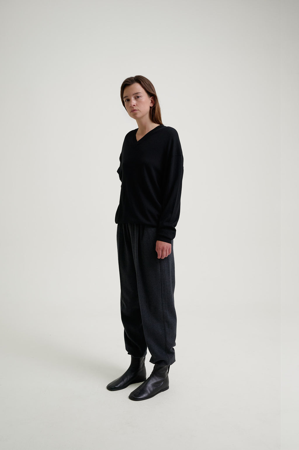 Easy V-Neck Knit