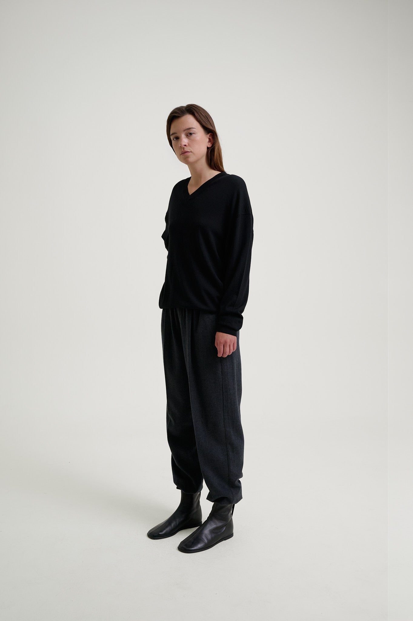 Easy V-Neck Knit