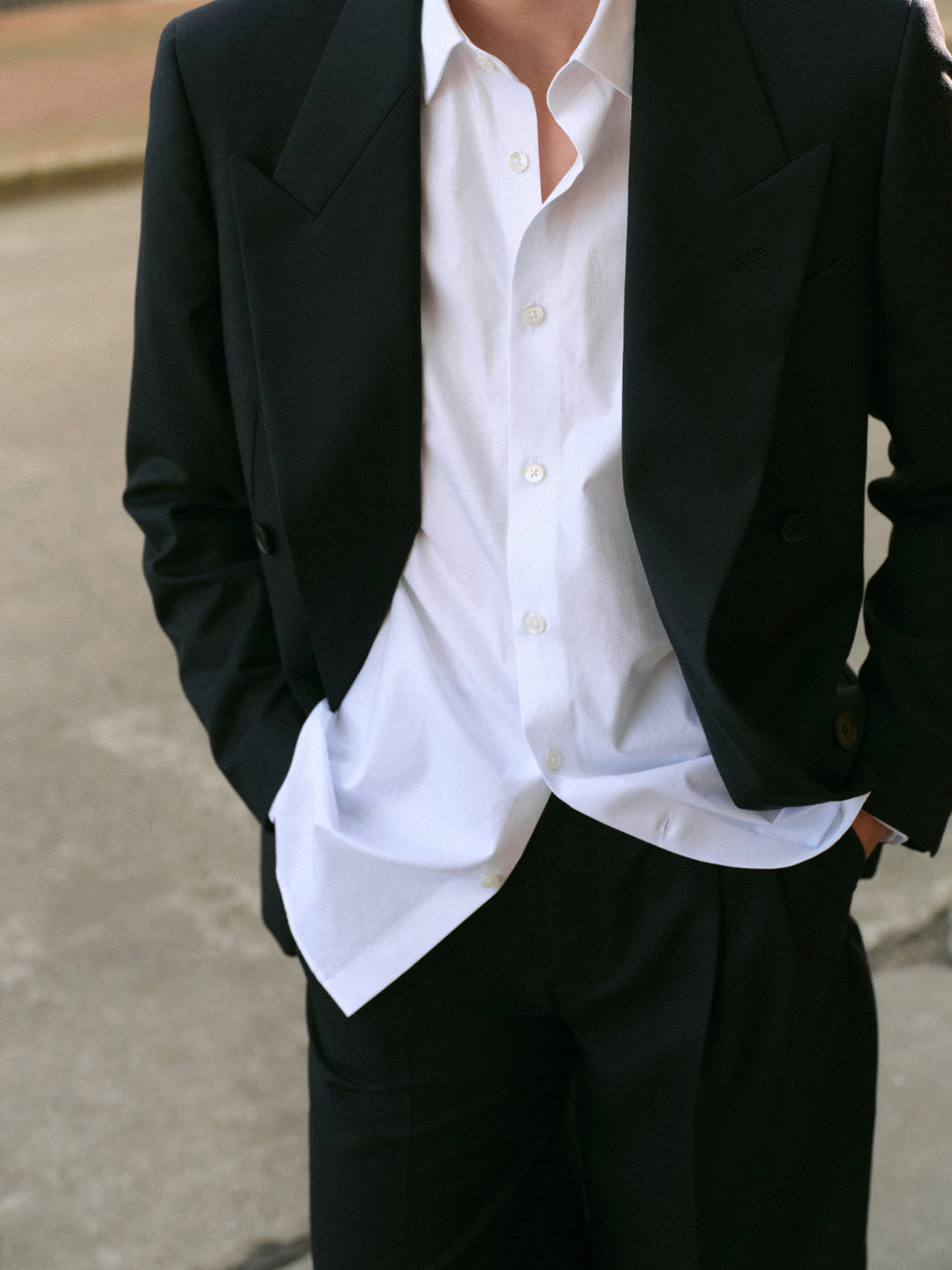 DOUBLE-BREASTED JACKET