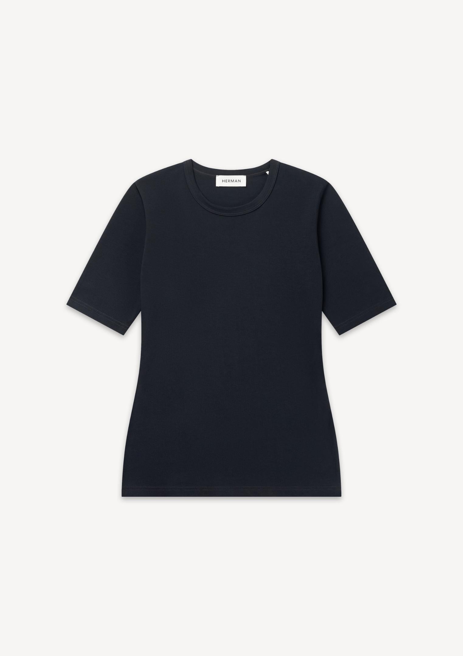 FITTED TEE